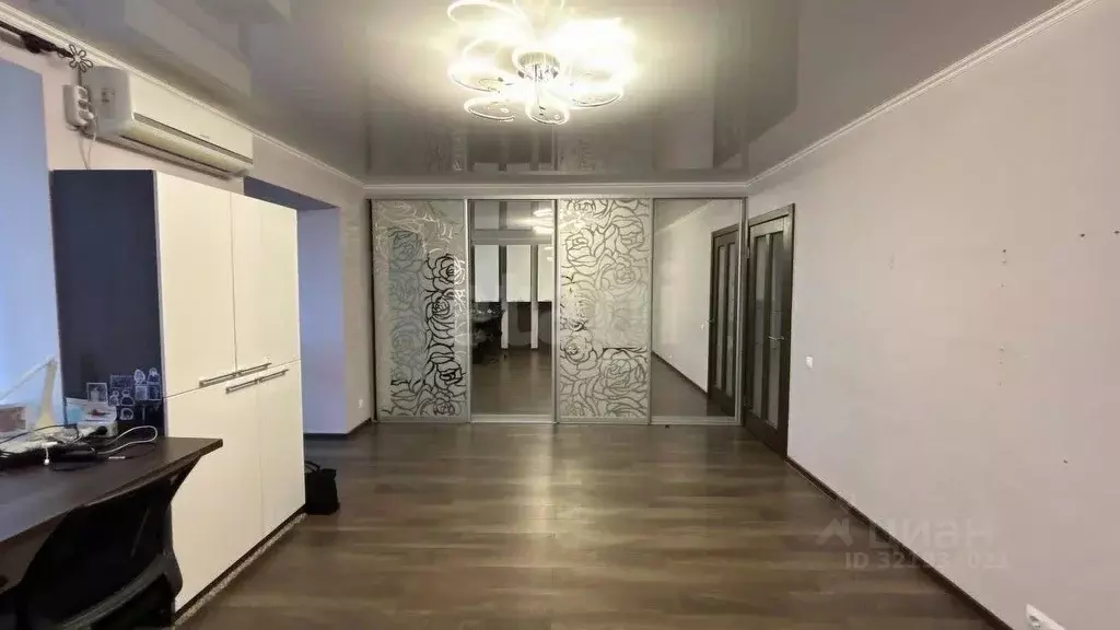 3-к кв. Воронежская область, Воронеж ул. Владимира Невского, 13 (110.0 ... - Фото 0