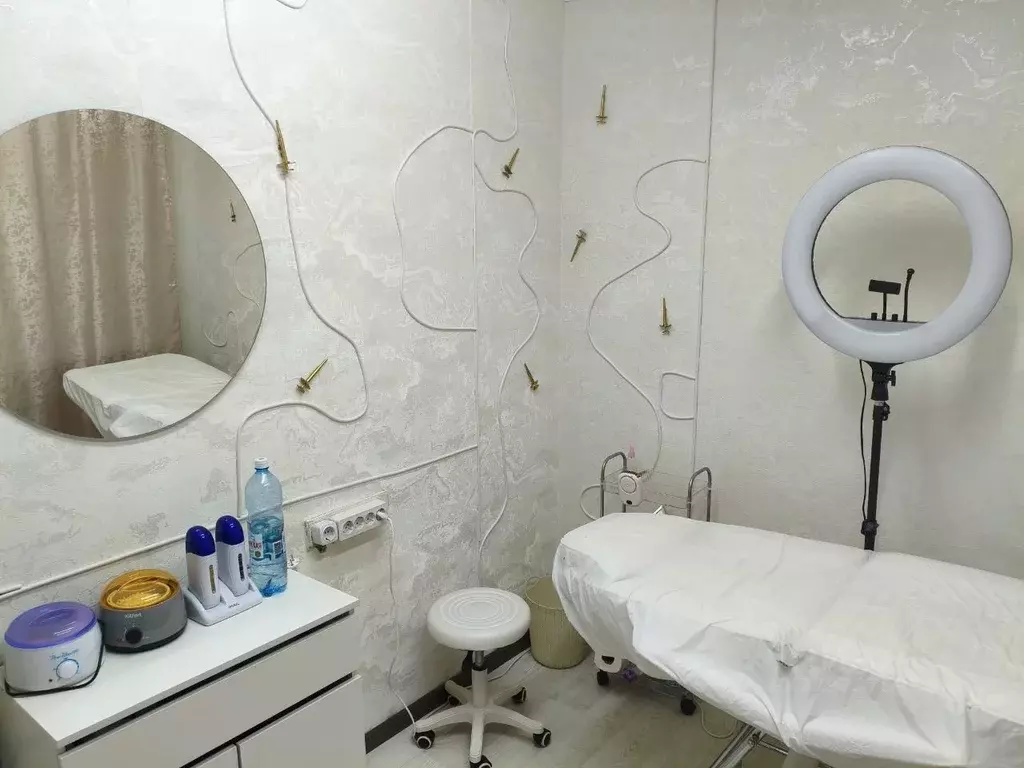 Офис в Омская область, Омск Тарская ул., 25 (9 м) - Фото 1