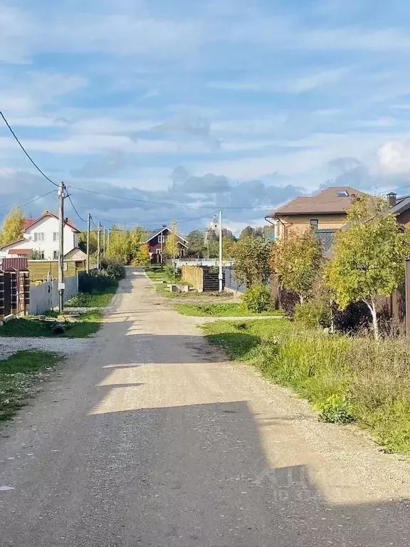 Дом в Новгородская область, Новгородский район, Савинское с/пос, д. ... - Фото 0