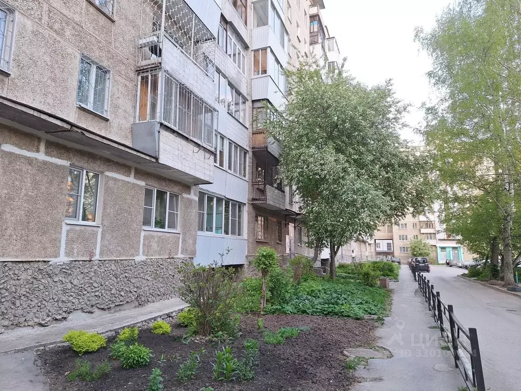 3-к кв. Свердловская область, Екатеринбург ул. Уральских Рабочих, 41 ... - Фото 2