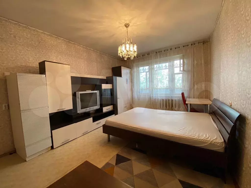 1-к. квартира, 38 м, 4/10 эт. - Фото 0