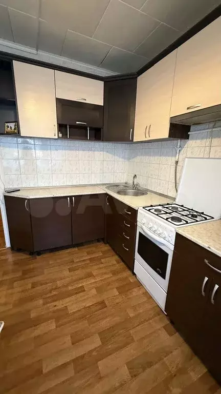 2-к. квартира, 56 м, 4/10 эт. - Фото 0