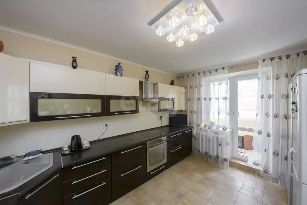 2-к кв. Тюменская область, Тюмень ул. 30 лет Победы, 148к3 (74.1 м) - Фото 1