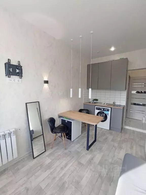 1-к кв. Иркутская область, Иркутск ул. Розы Люксембург, 182 (18.0 м) - Фото 1