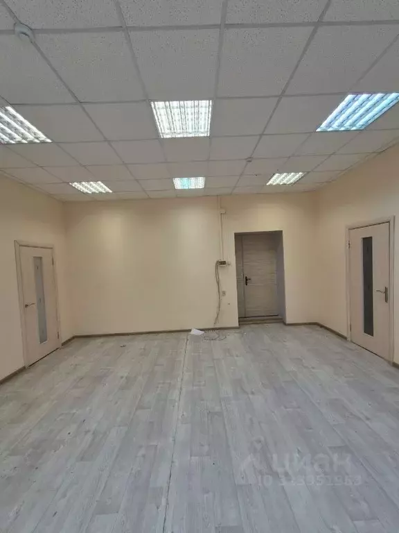 Офис в Астраханская область, Астрахань ул. Ленина, 20 (63 м) - Фото 2