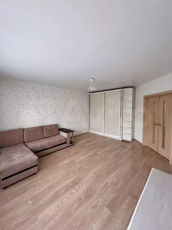 1-к. квартира, 47 м, 4/10 эт. - Фото 1