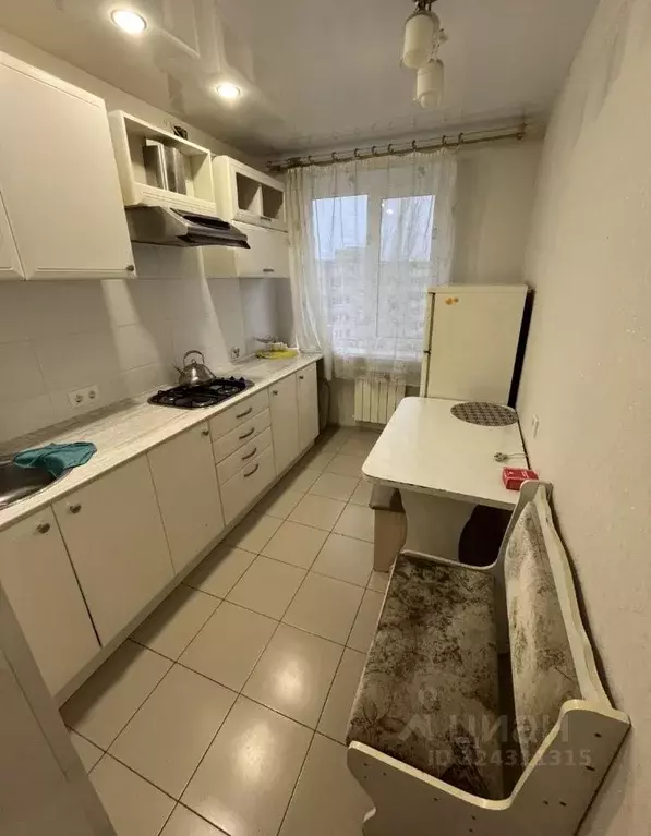 1-к кв. Саратовская область, Саратов ул. Имени И.С. Кутякова, 63 (37.0 ... - Фото 1