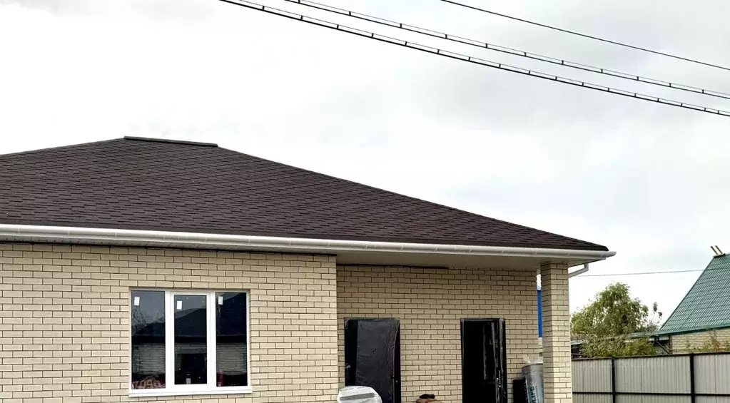 Дом в Волгоградская область, Волгоград Зоологическая ул. (102 м) - Фото 1