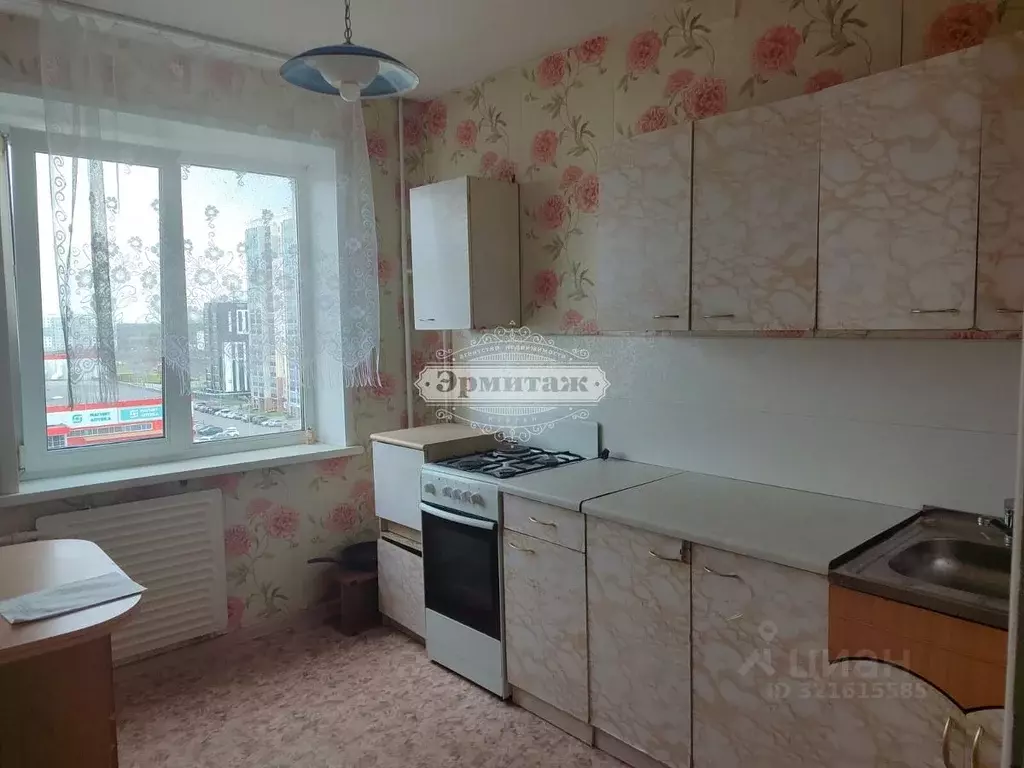 3-к кв. Курганская область, Курган Заозерный жилрайон, 5-й мкр, 3 ... - Фото 1