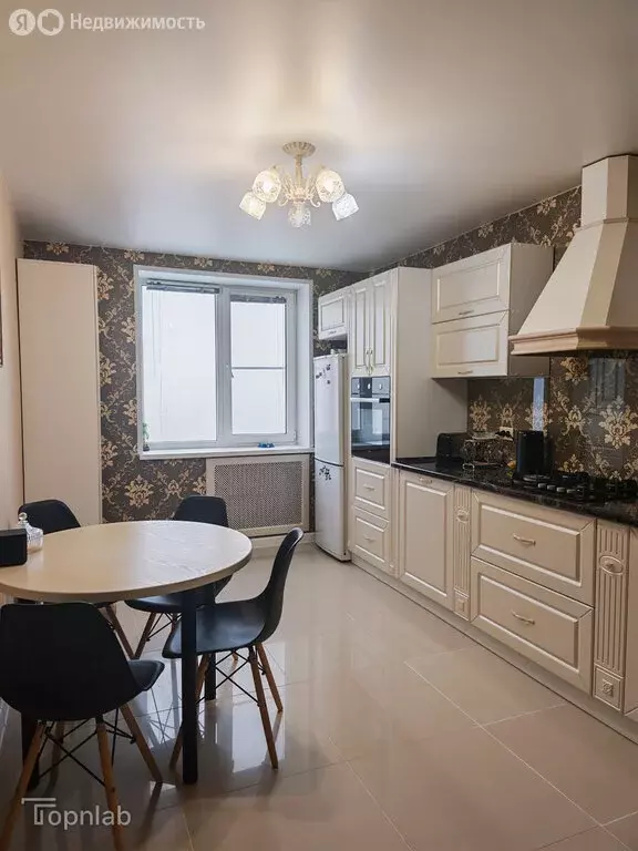 3-комнатная квартира: Волгоград, улица Академика Павлова, 4 (63 м) - Фото 1