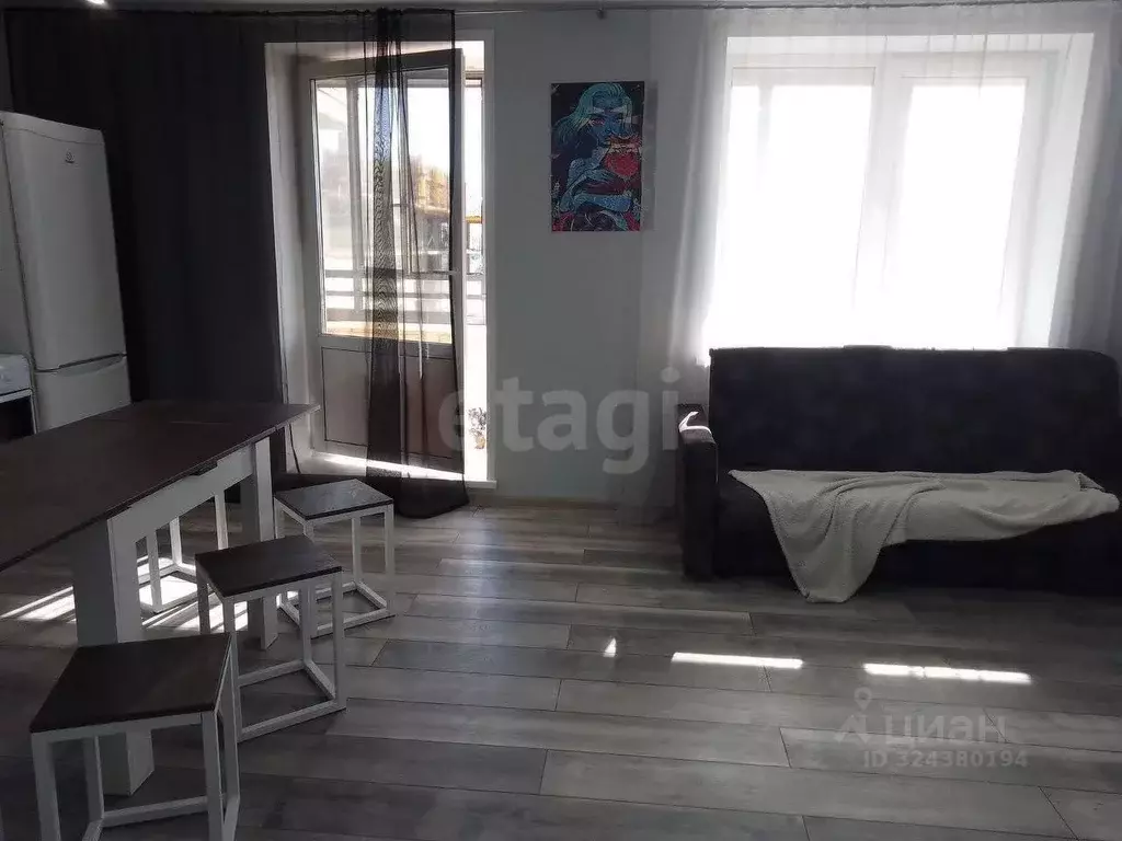 2-к кв. Удмуртия, Ижевск Базарная пл., 1 (48.0 м) - Фото 2