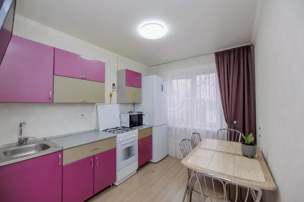 2-к кв. Оренбургская область, Оренбург Просторная ул., 8 (53.5 м) - Фото 1