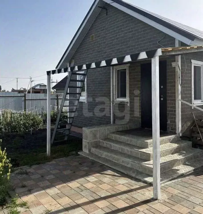 Дом в Самарская область, Красноярский район, Светлое Поле с/пос, пос. ... - Фото 1