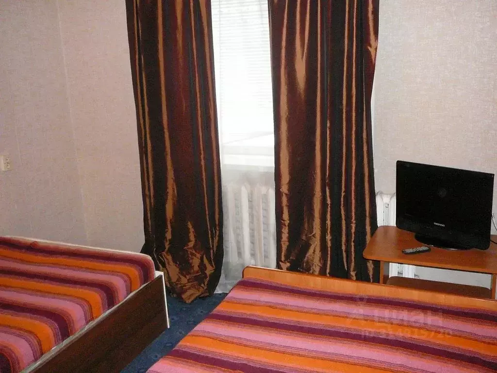 2-к кв. Тюменская область, Тюмень Мельничная ул., 24 (53.0 м) - Фото 0