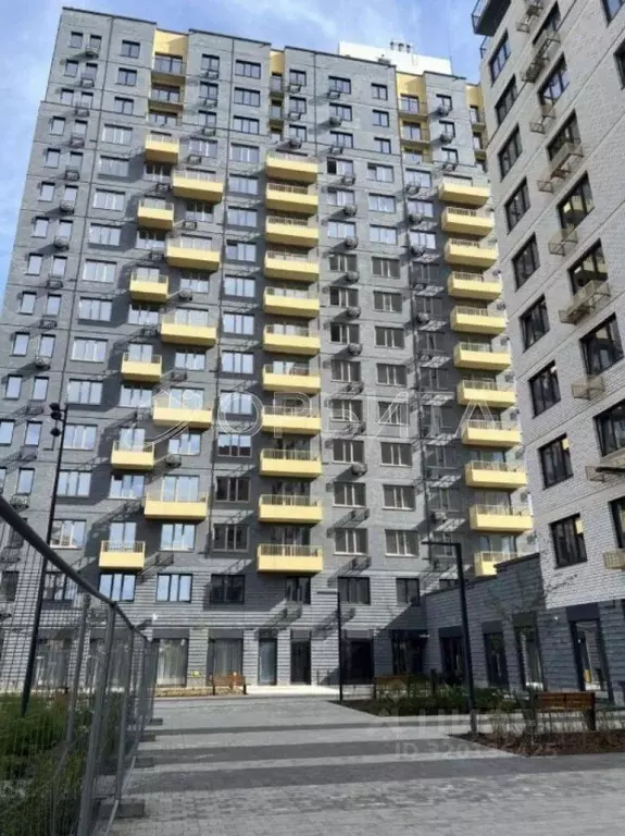 2-к кв. Тюменская область, Тюмень Полевая ул., 108 (56.9 м) - Фото 0