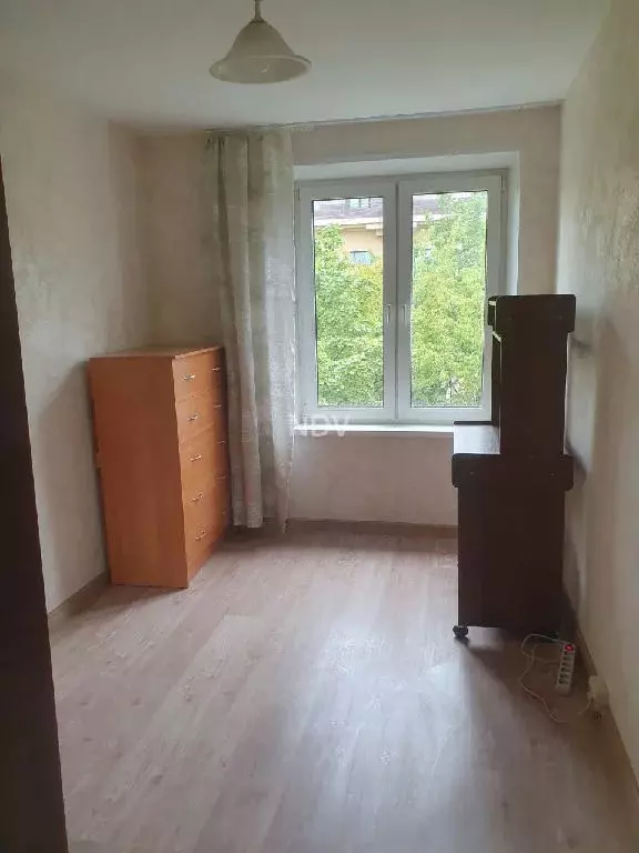 Продается комната в 3-комнатной квартире - Фото 0