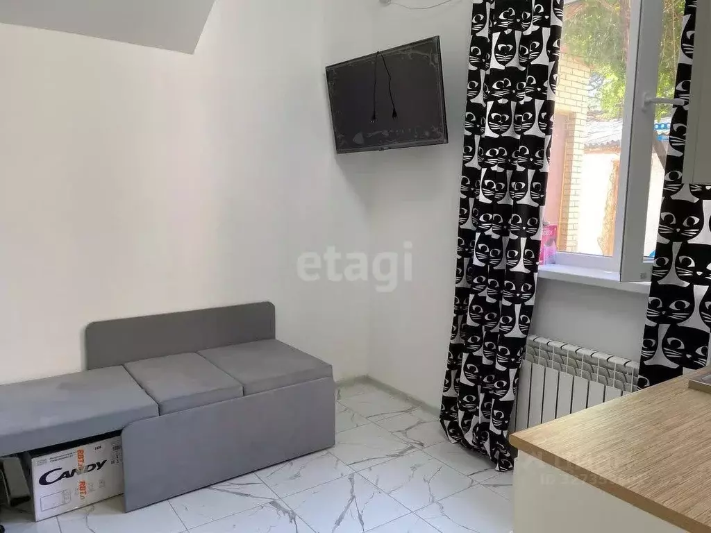 4-к кв. Крым, Феодосия ул. Дмитрия Ульянова, 4 (65.4 м) - Фото 1