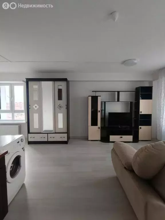 Квартира-студия: Киров, улица Энтузиастов, 54 (31.8 м) - Фото 0