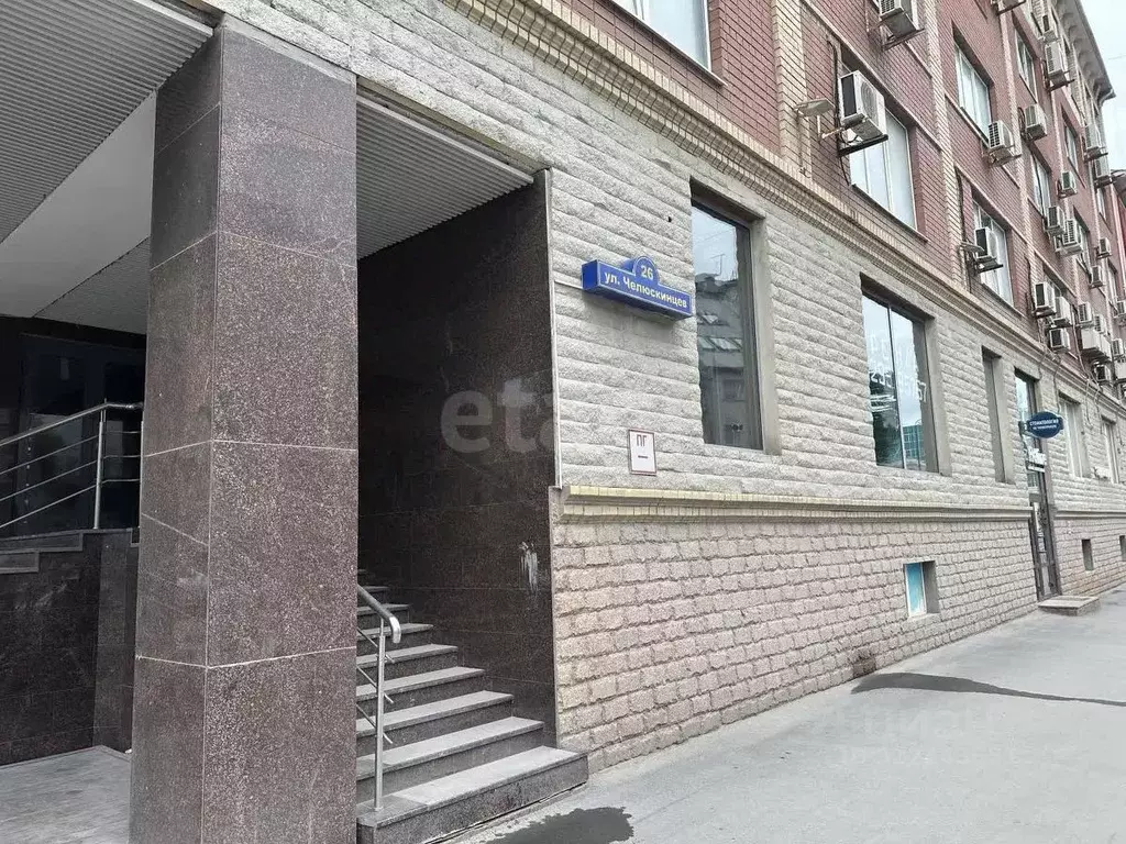 Помещение свободного назначения в Тюменская область, Тюмень ул. ... - Фото 1