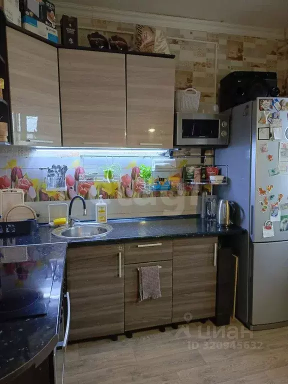 2-к кв. Саха (Якутия), Якутск ул. Билибина, 42/6 (51.0 м) - Фото 0