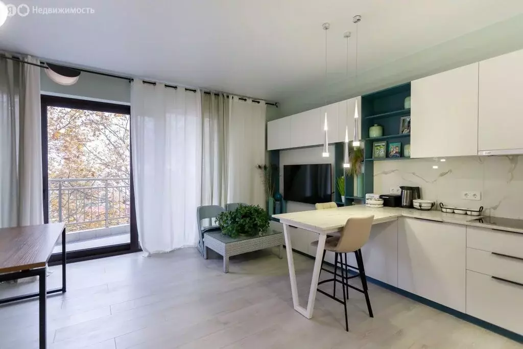 1-комнатная квартира: Алушта, улица Горького, 9А (55.2 м) - Фото 1