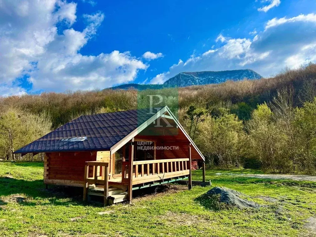 Участок в Крым, Бахчисарайский район, Голубинское с/пос, с. Соколиное ... - Фото 1