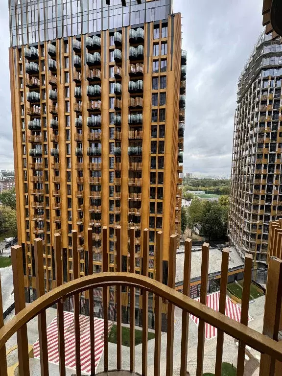 Продается 3-комнатная квартира - Фото 1