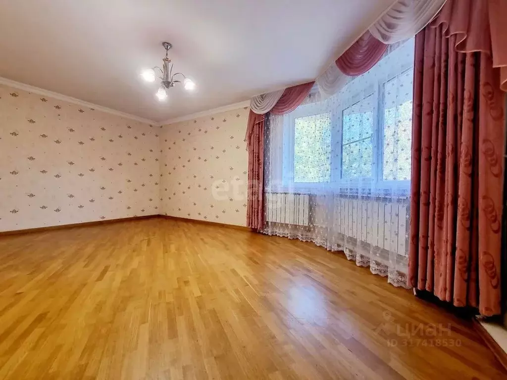Дом в Ростовская область, Батайск Березовая ул. (350 м) - Фото 0