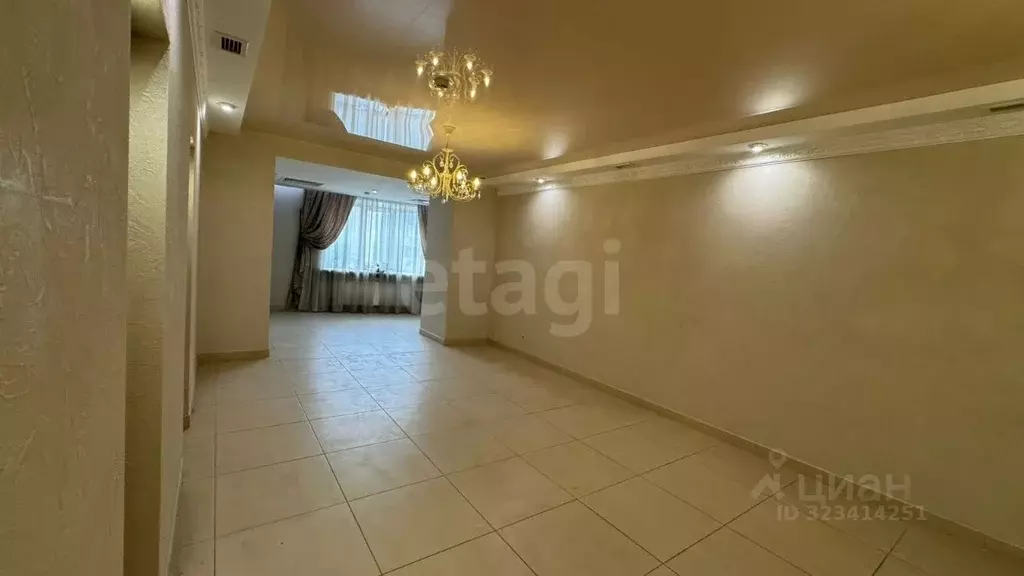 Офис в Алтайский край, Барнаул Молодежная ул., 41 (189 м) - Фото 1