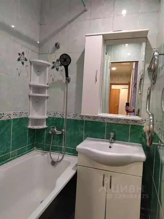 3-к кв. Алтайский край, Новоалтайск 8-й мкр, 32 (60.3 м) - Фото 1
