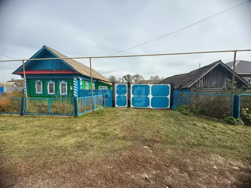 Дом в Татарстан, Заинский район, Багряжское с/пос, с. Сарсаз-Багряж  ... - Фото 1