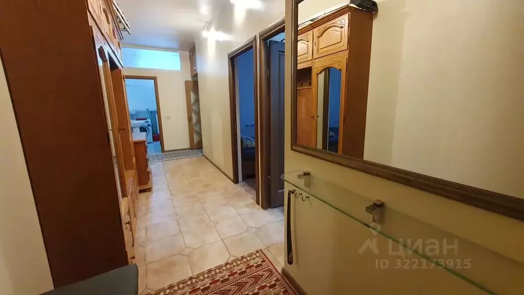 3-к кв. Астраханская область, Астрахань Саратовская ул., 3/7 (68.0 м) - Фото 1