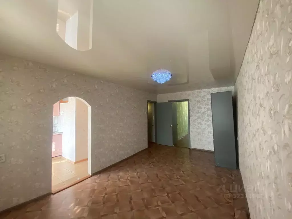 2-к кв. Оренбургская область, Орск Братская ул., 50Б (44.8 м) - Фото 0