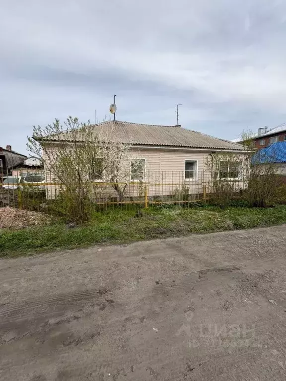 Дом в Кемеровская область, Прокопьевск пер. Дружбы, 9 (74 м) - Фото 1