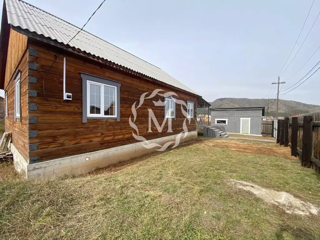 Дом в Бурятия, Иволгинский район, Сотниковское с/пос, с. Сотниково ул. ... - Фото 1