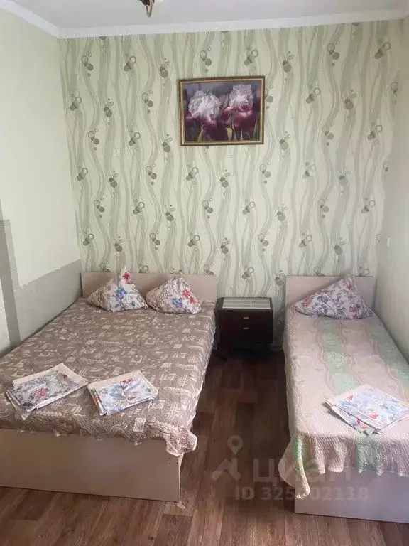 Комната Крым, Феодосия ул. Земская, 5 - Фото 1