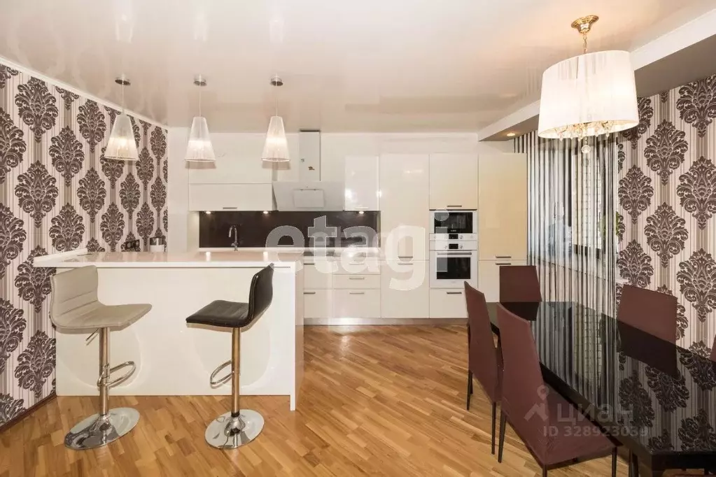 3-к кв. Тюменская область, Тюмень Таврическая ул., 9б (94.2 м) - Фото 1