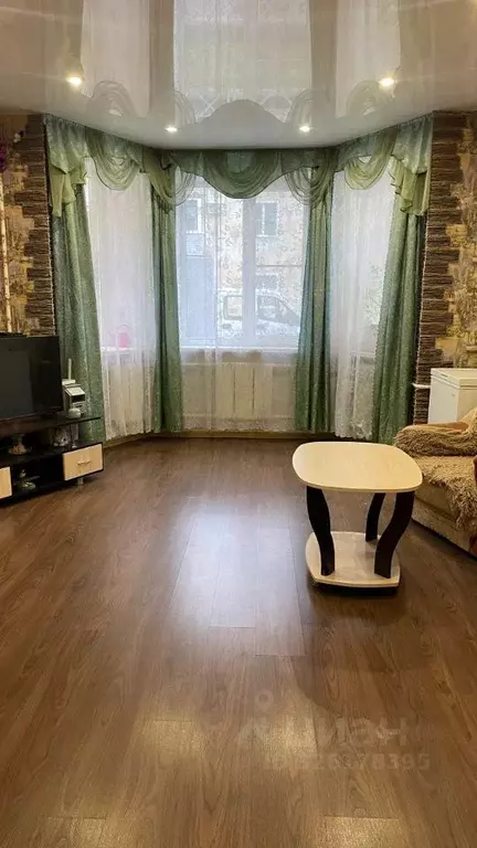 3-к кв. Ярославская область, Рыбинск ул. Зои Космодемьянской, 14 (71.8 ... - Фото 1