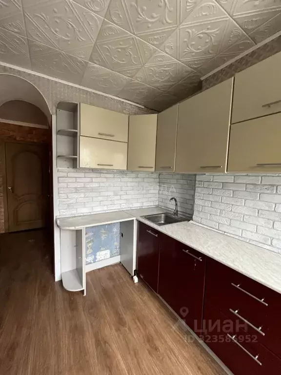 3-к кв. Алтайский край, Барнаул ул. Гущина, 160 (63.0 м) - Фото 2