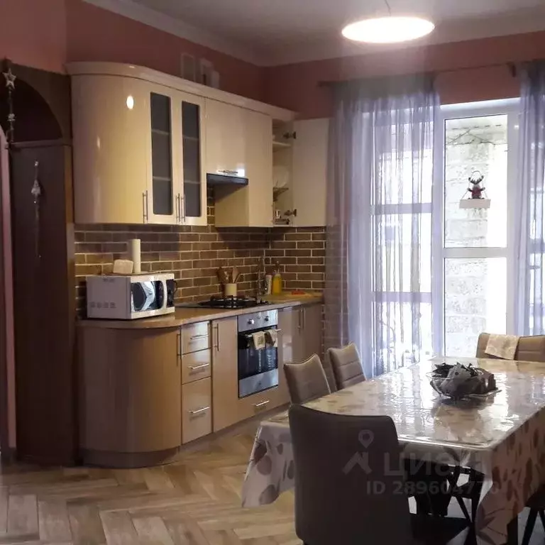 4-к кв. Карачаево-Черкесия, Зеленчукский район, с. Архыз ул. Алиева, ... - Фото 1