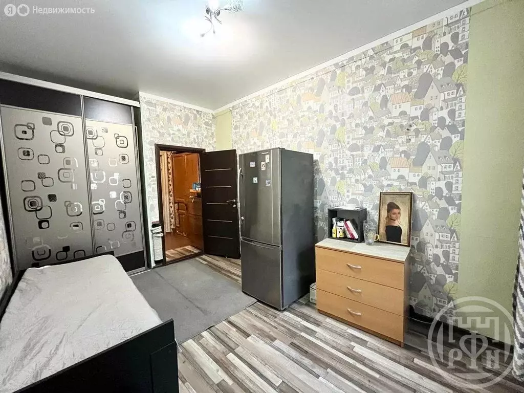 1к в 4-комнатной квартире (14 м) - Фото 0