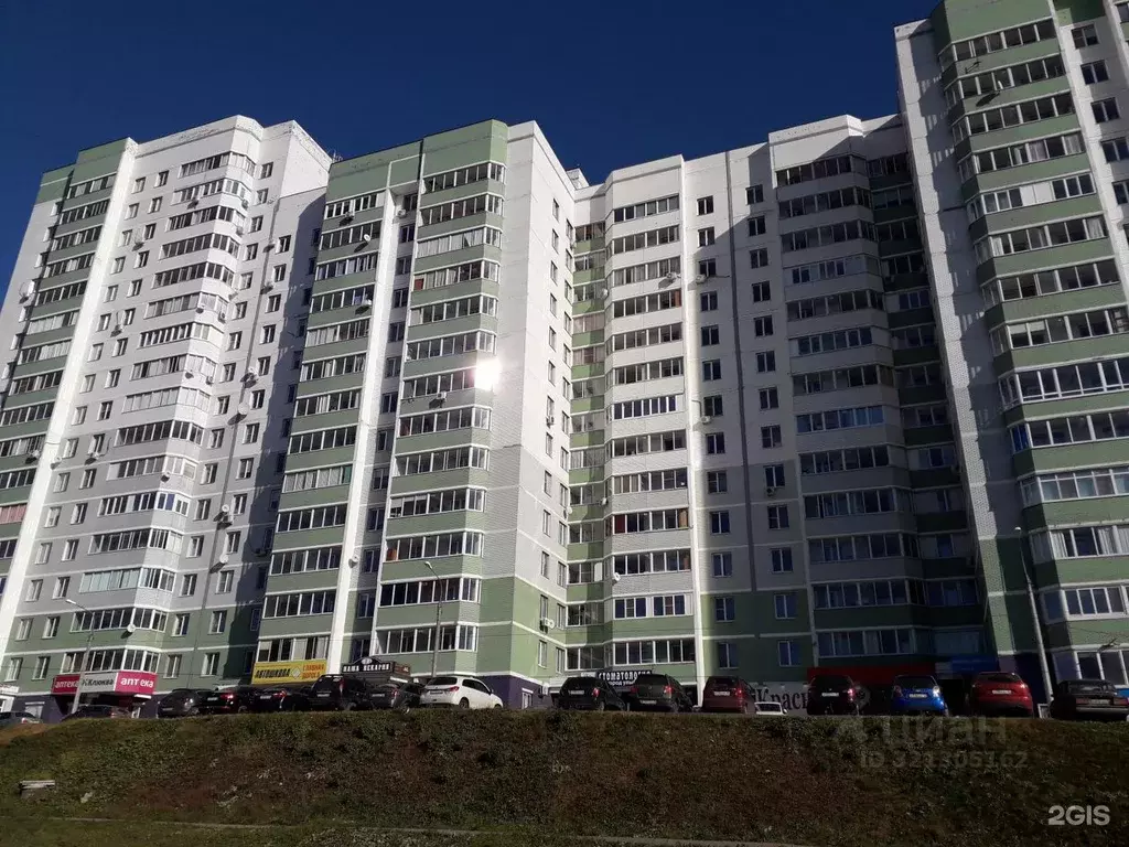 1-к кв. Удмуртия, Ижевск ул. Архитектора П.П. Берша, 32 (40.0 м) - Фото 0