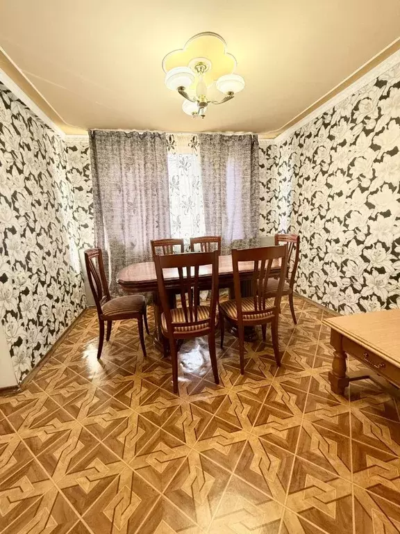 3-к кв. Саратовская область, Саратов туп. 1-й Кавказский, 2А (100.0 м) - Фото 1