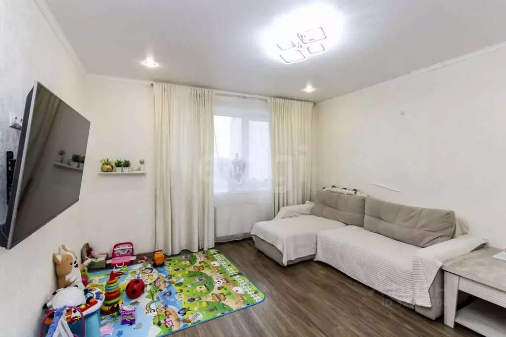 2-к кв. Тюменская область, Тюмень ул. Мельникайте, 2к6 (58.3 м) - Фото 1