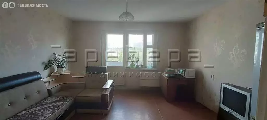 3-комнатная квартира: Красноярск, улица Славы, 11 (66 м) - Фото 1