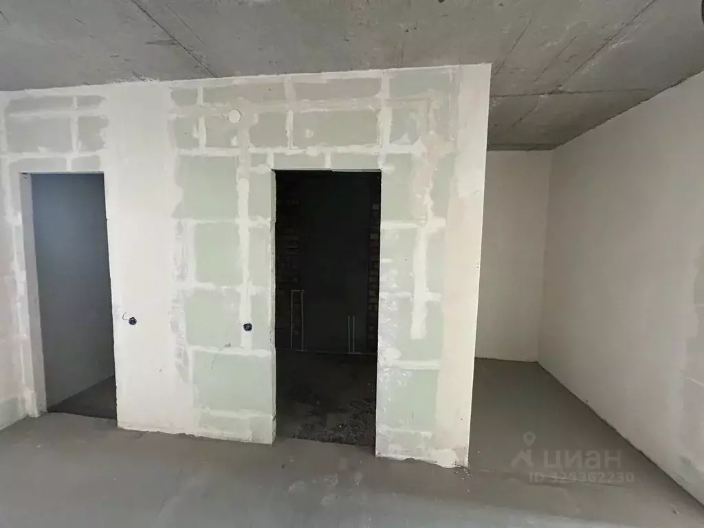 2-к кв. Астраханская область, Астрахань ул. Менжинского, 5 (89.4 м) - Фото 2