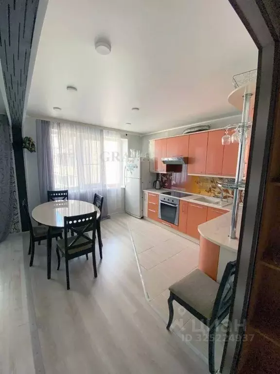 3-к кв. Алтай, Горно-Алтайск ул. Григория Чорос-Гуркина, 74 (84.4 м) - Фото 2