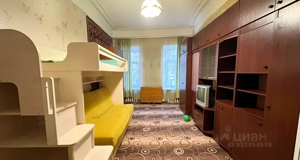 Комната Санкт-Петербург Старо-Петергофский просп., 35б - Фото 1