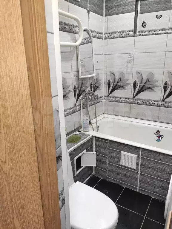 1-к. квартира, 32 м, 2/5 эт. - Фото 0