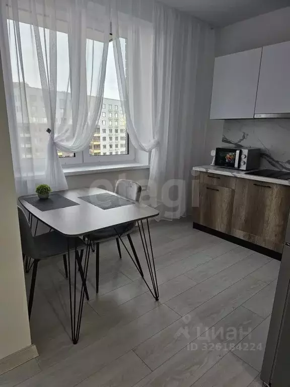 1-к кв. Тюменская область, Тюмень Полевая ул., 108 (40.7 м) - Фото 1